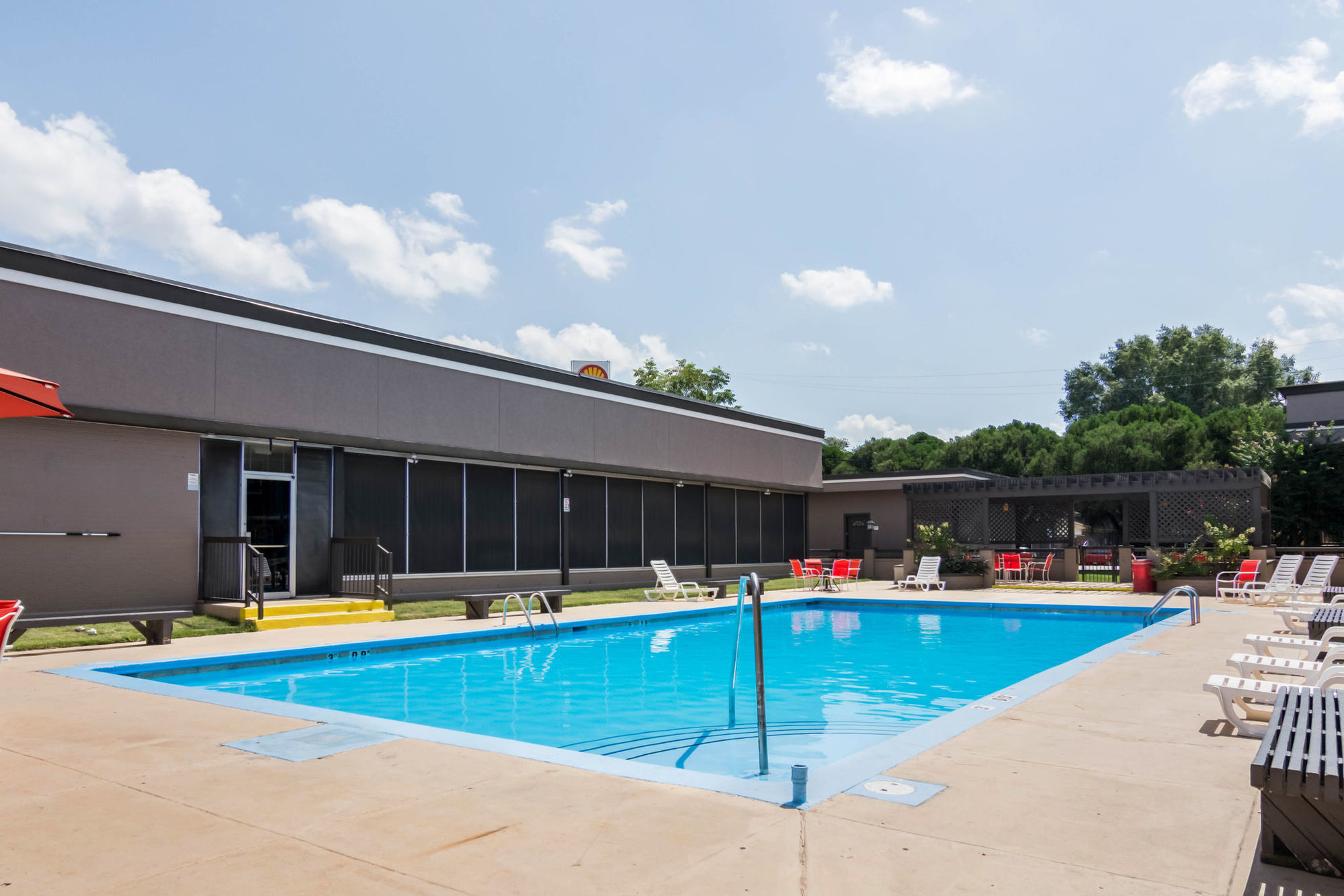 Clarion Inn & Suites Russellville I-40 Зручності фото